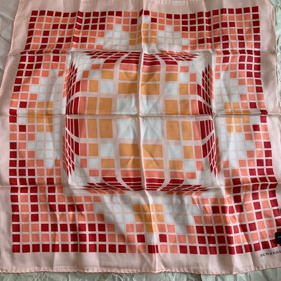 Burberry Pink and Red Silk Scarf brandnew - Picture 4 of 15